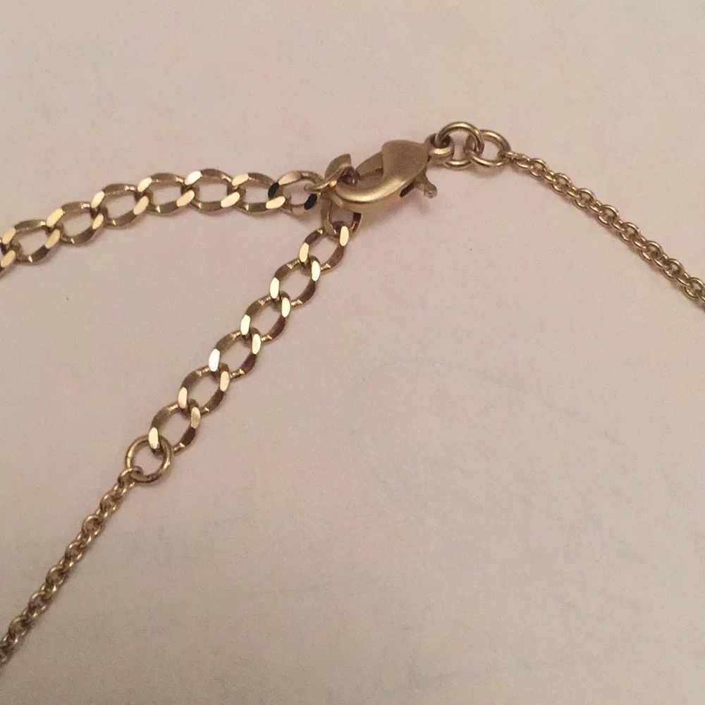 Crystal gold statement necklace. - Picture 6 of 8
